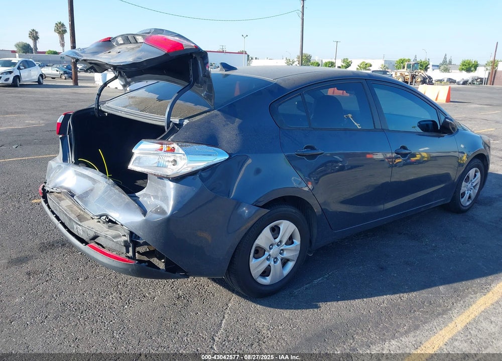 2015 KIA FORTE VIN: KNAFX4A68F5323558