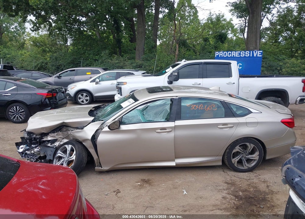 2018 HONDA ACCORD VIN: 1HGCV1F54JA143585