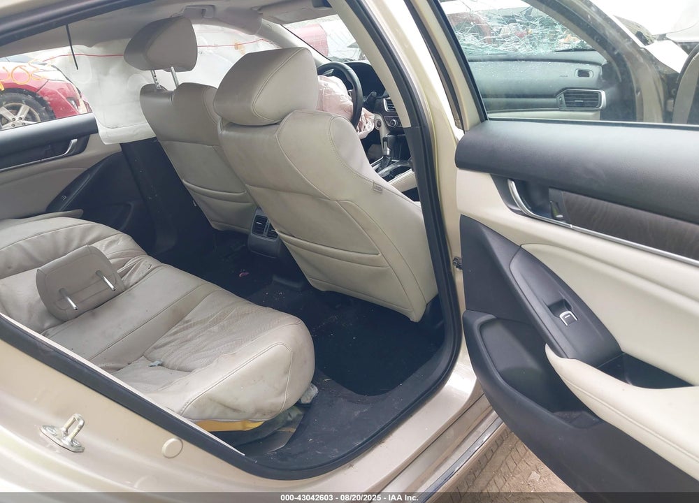 2018 HONDA ACCORD VIN: 1HGCV1F54JA143585