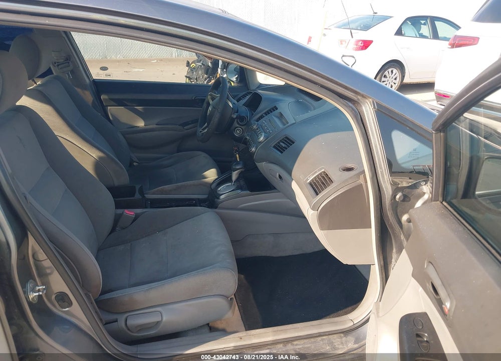 2011 HONDA CIVIC VP VIN: 19XFA1F32BE024017