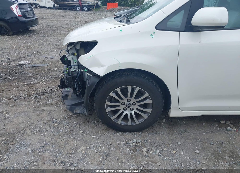2020 TOYOTA SIENNA XLE VIN: 5TDYZ3DC6LS041698