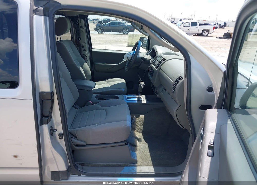 2006 FRONTIER NISSAN  XE VIN: 1N6BD06T86C428241