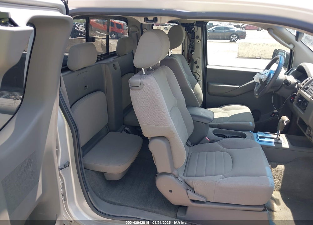 2006 FRONTIER NISSAN  XE VIN: 1N6BD06T86C428241