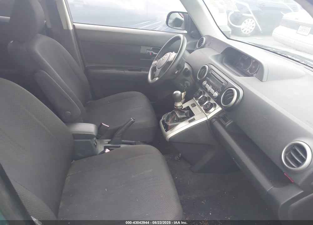 2008 SCION XB VIN: JTLKE50E381039159
