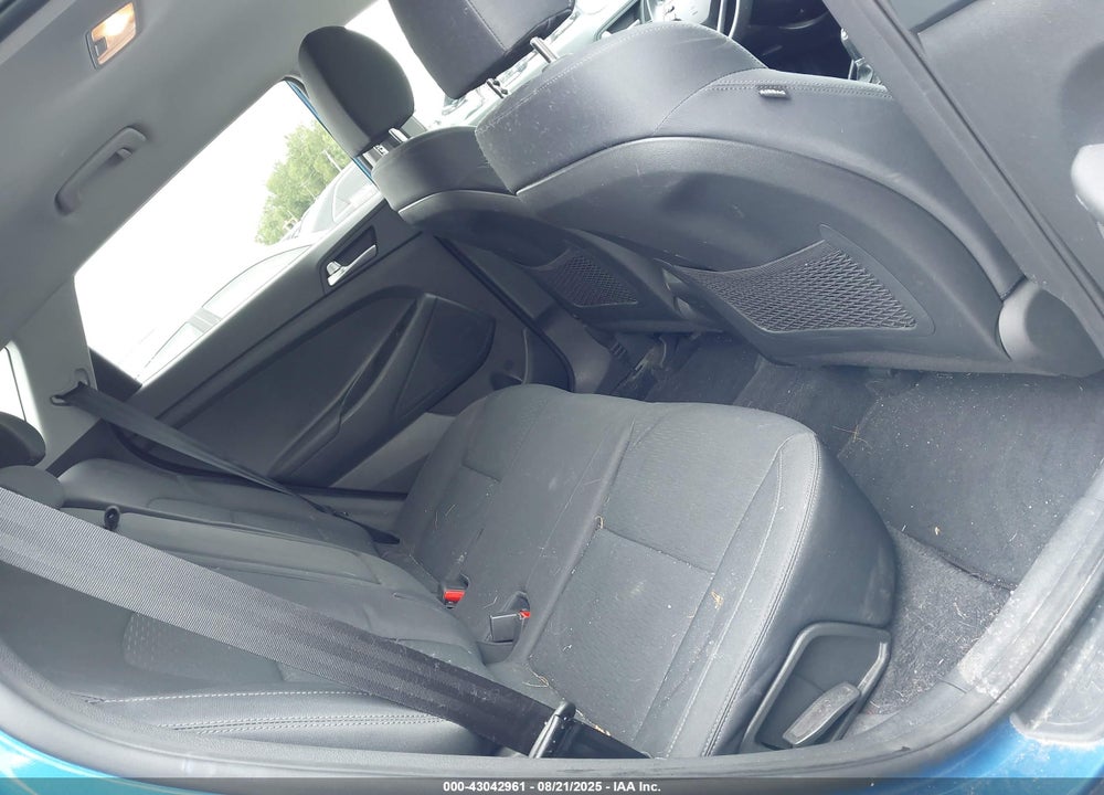 2019 HYUNDAI TUCSON VIN: KM8J2CA42KU992246