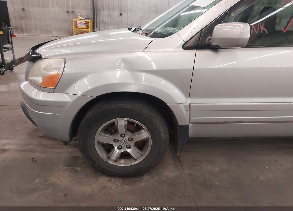 2005 HONDA PILOT EX VIN: 2HKYF184X5H524667