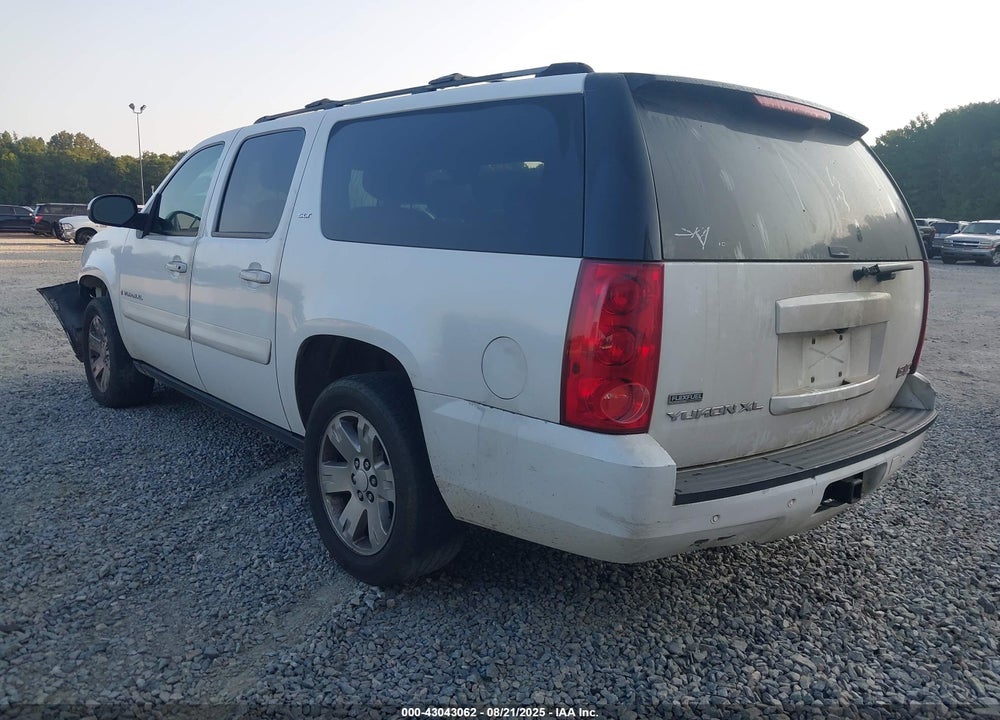 2007 GMC YUKON XL VIN: 1GKFC16057J244931