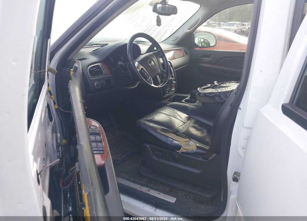 2007 GMC YUKON XL VIN: 1GKFC16057J244931