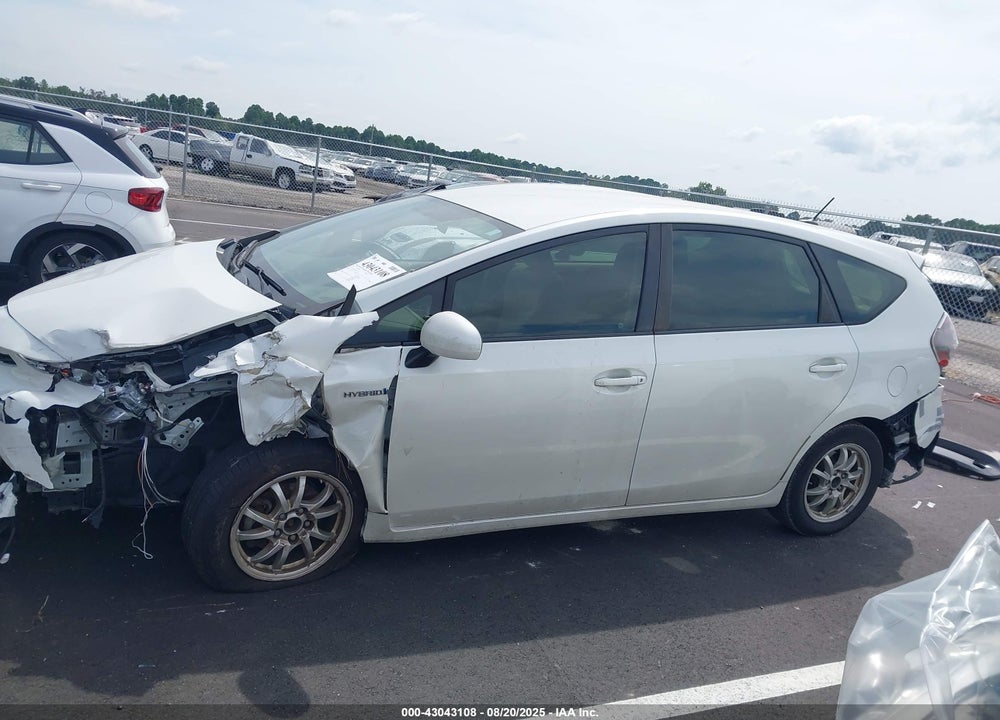2015 TOYOTA PRIUS V VIN: JTDZN3EU6FJ018432
