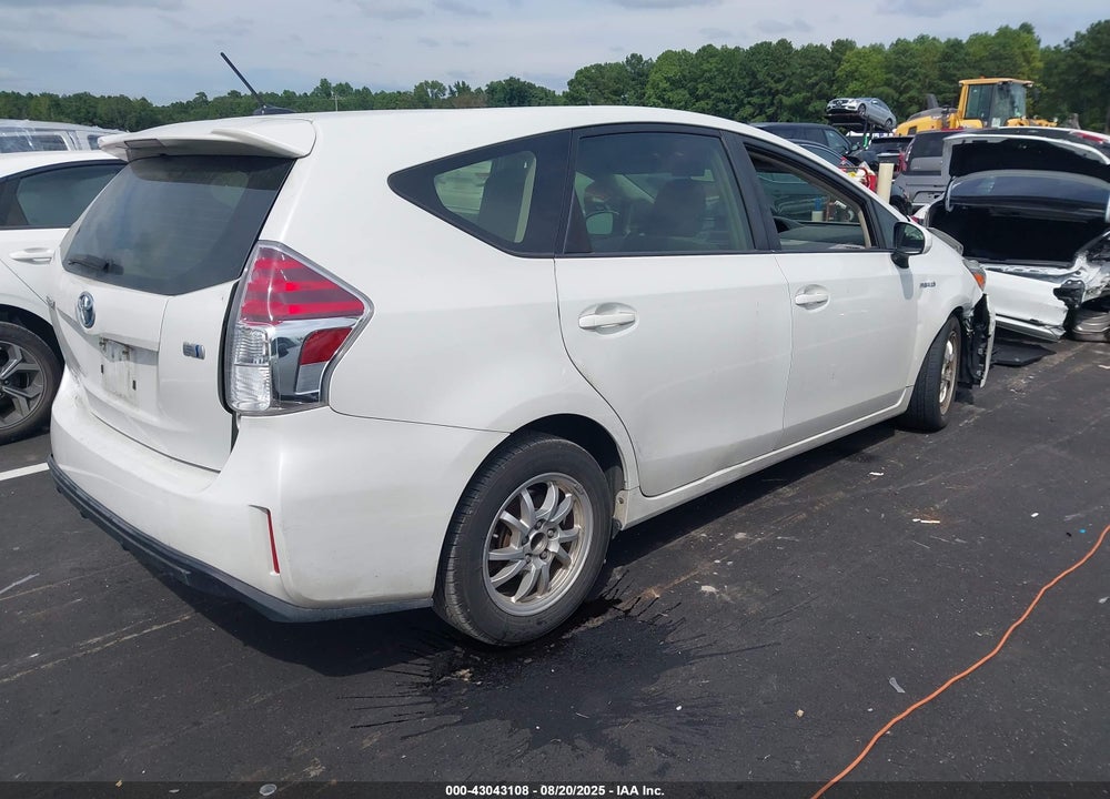 2015 TOYOTA PRIUS V VIN: JTDZN3EU6FJ018432