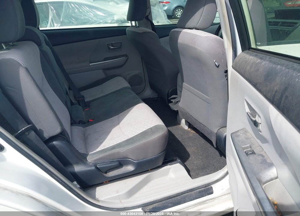 2015 TOYOTA PRIUS V VIN: JTDZN3EU6FJ018432