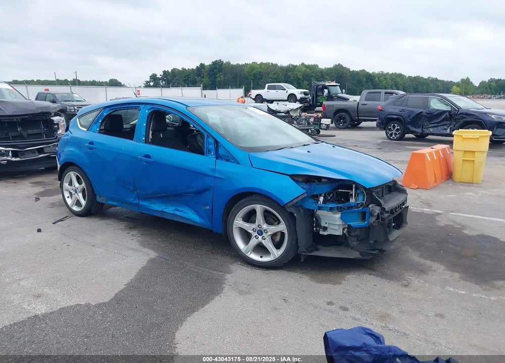 2012 FORD FOCUS TITANIUM VIN: 1FAHP3N20CL193639