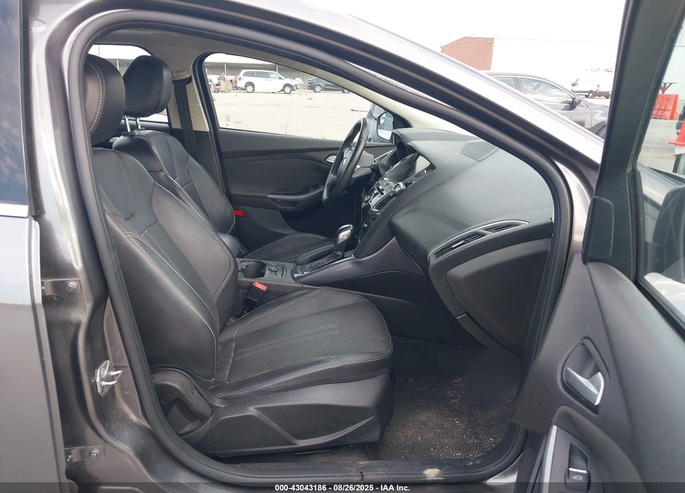 2014 FORD FOCUS VIN: 1FADP3N2XEL358730