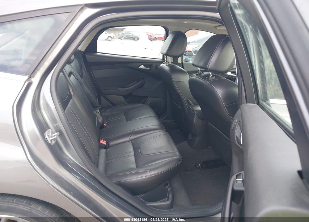 2014 FORD FOCUS VIN: 1FADP3N2XEL358730