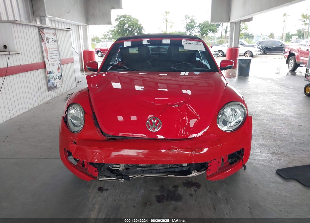 2015 VOLKSWAGEN BEETLE VIN: 3VW507AT2FM811406