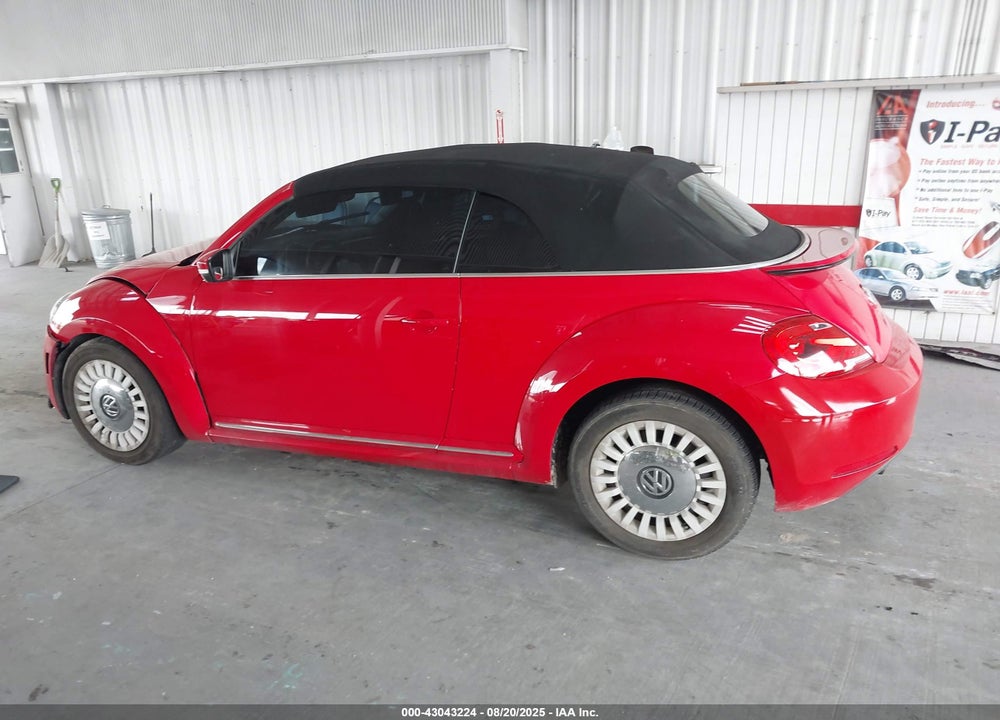 2015 VOLKSWAGEN BEETLE VIN: 3VW507AT2FM811406
