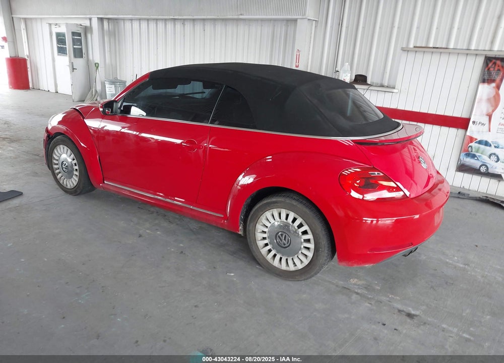 2015 VOLKSWAGEN BEETLE VIN: 3VW507AT2FM811406