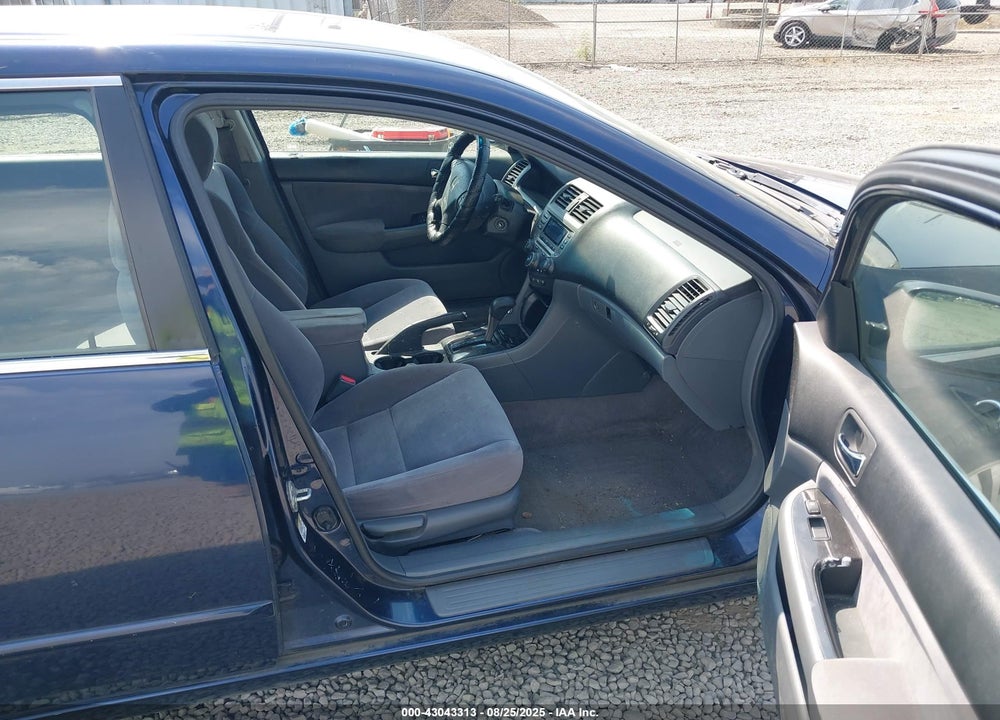 2007 HONDA ACCORD VIN: JHMCM563X7C022854