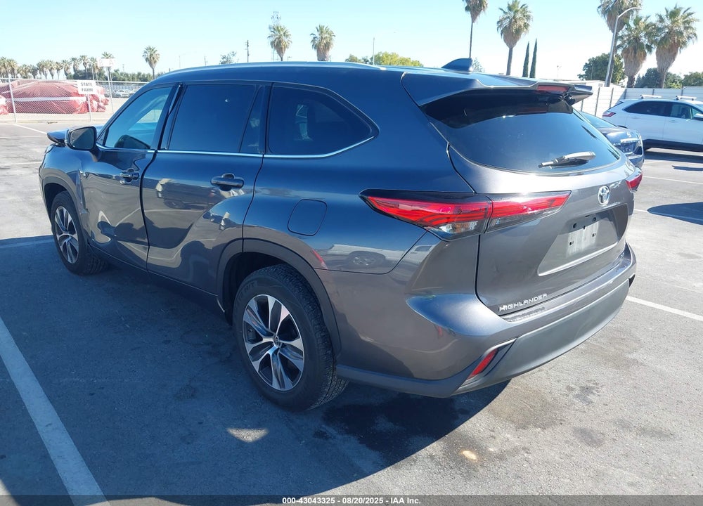 2022 TOYOTA HIGHLANDER VIN: 5TDGZRAH4NS129179