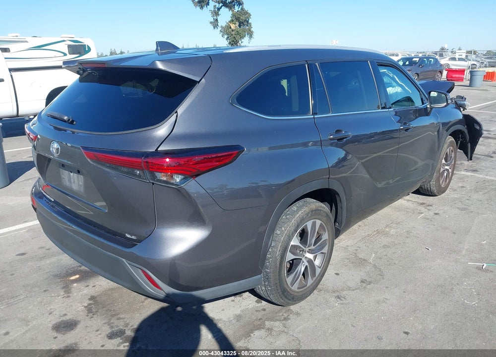 2022 TOYOTA HIGHLANDER VIN: 5TDGZRAH4NS129179