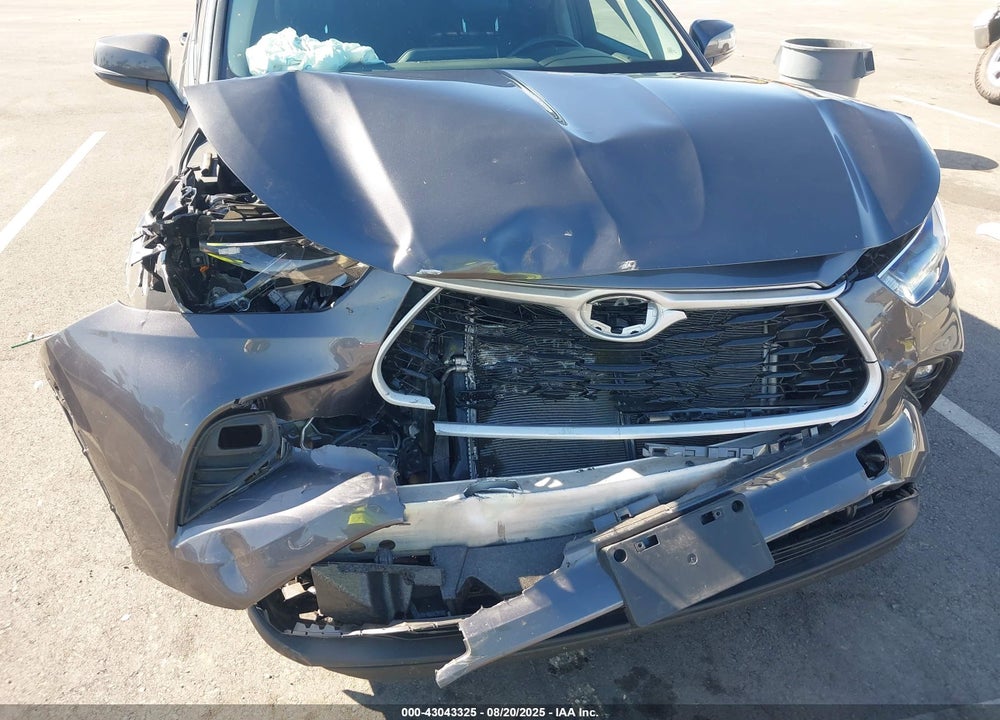 2022 TOYOTA HIGHLANDER VIN: 5TDGZRAH4NS129179