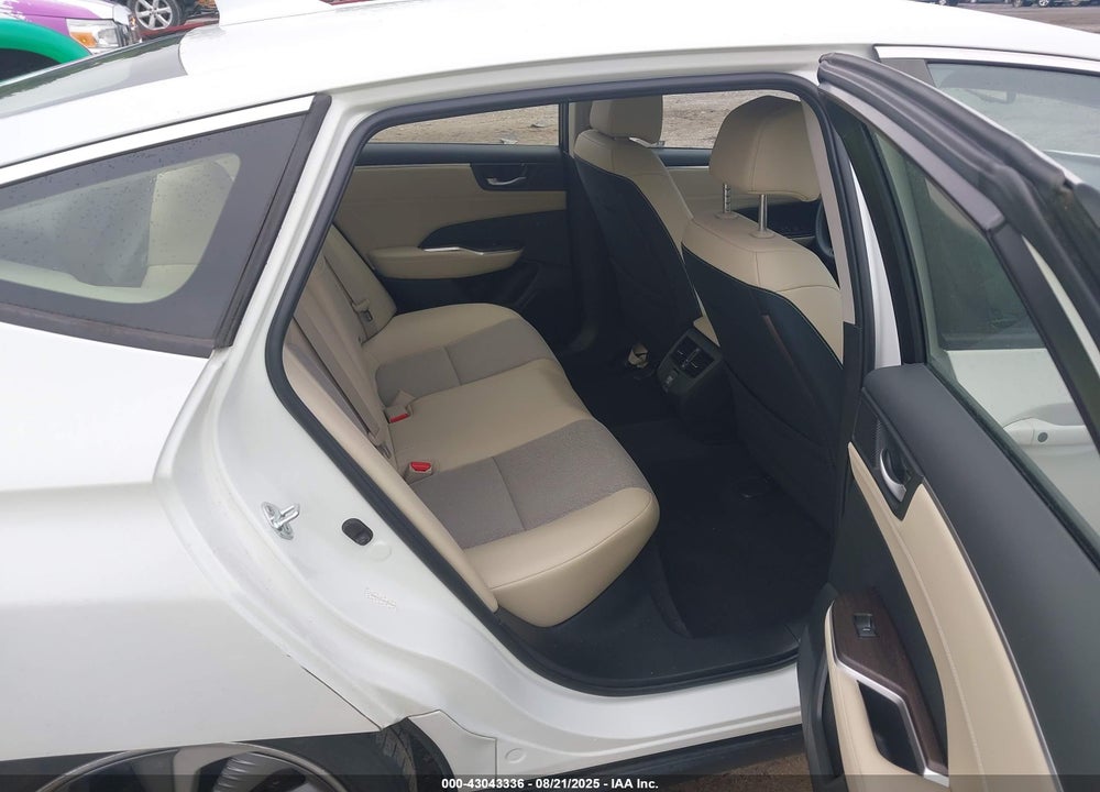 2019 HONDA CLARITY PLUG-IN HYBRID VIN: JHMZC5F12KC000464
