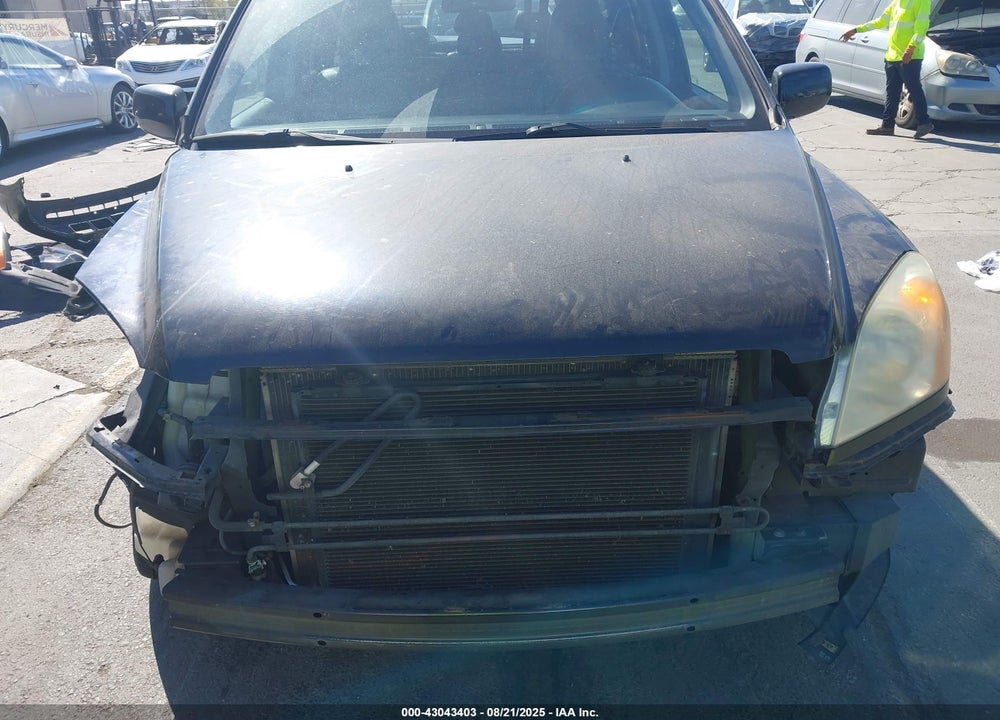 2005 HONDA PILOT VIN: 2HKYF18535H572763