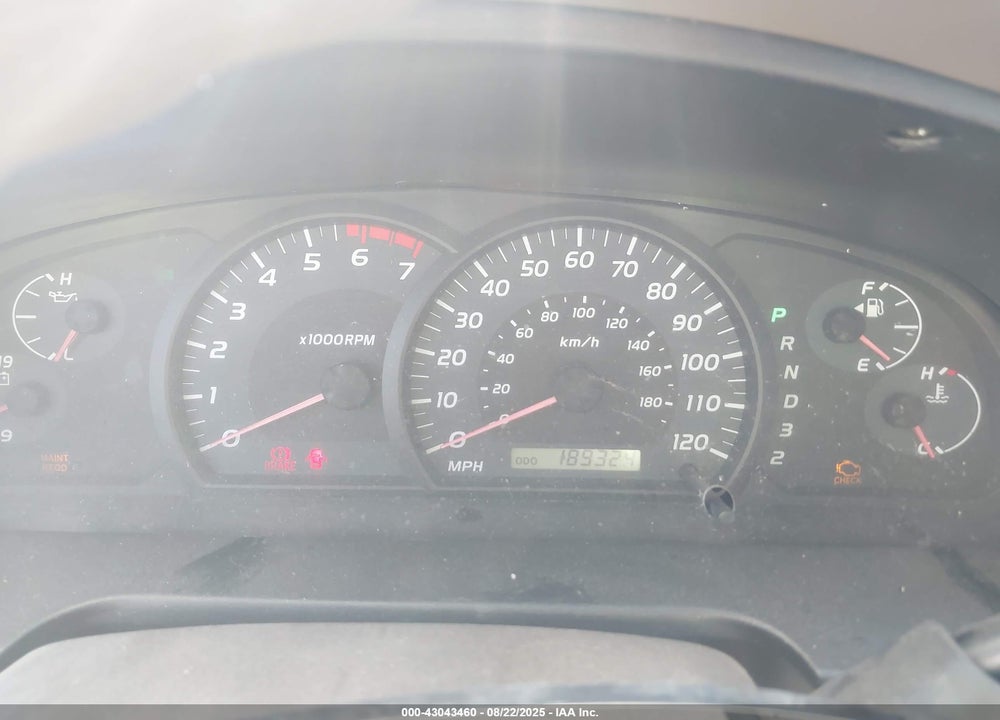 2005 TOYOTA TUNDRA LIMITED V8 VIN: 5TBET38105S474488
