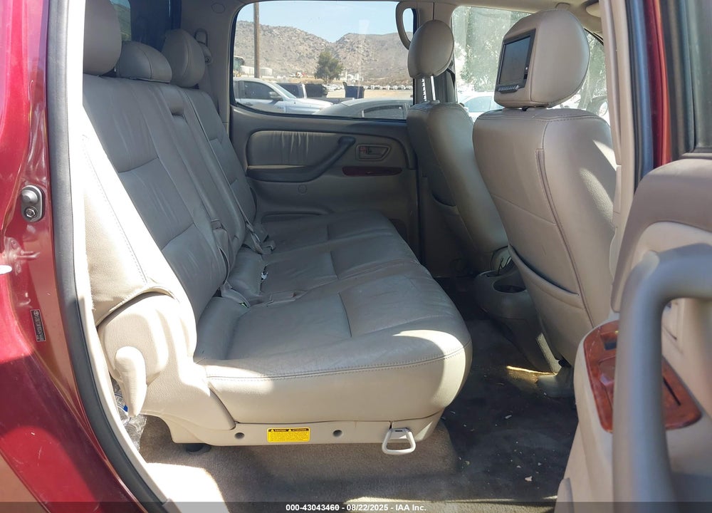 2005 TOYOTA TUNDRA LIMITED V8 VIN: 5TBET38105S474488