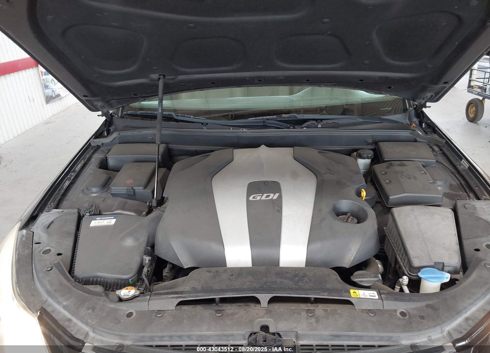 2014 HYUNDAI GENESIS VIN: KMHGC4DD9EU266185