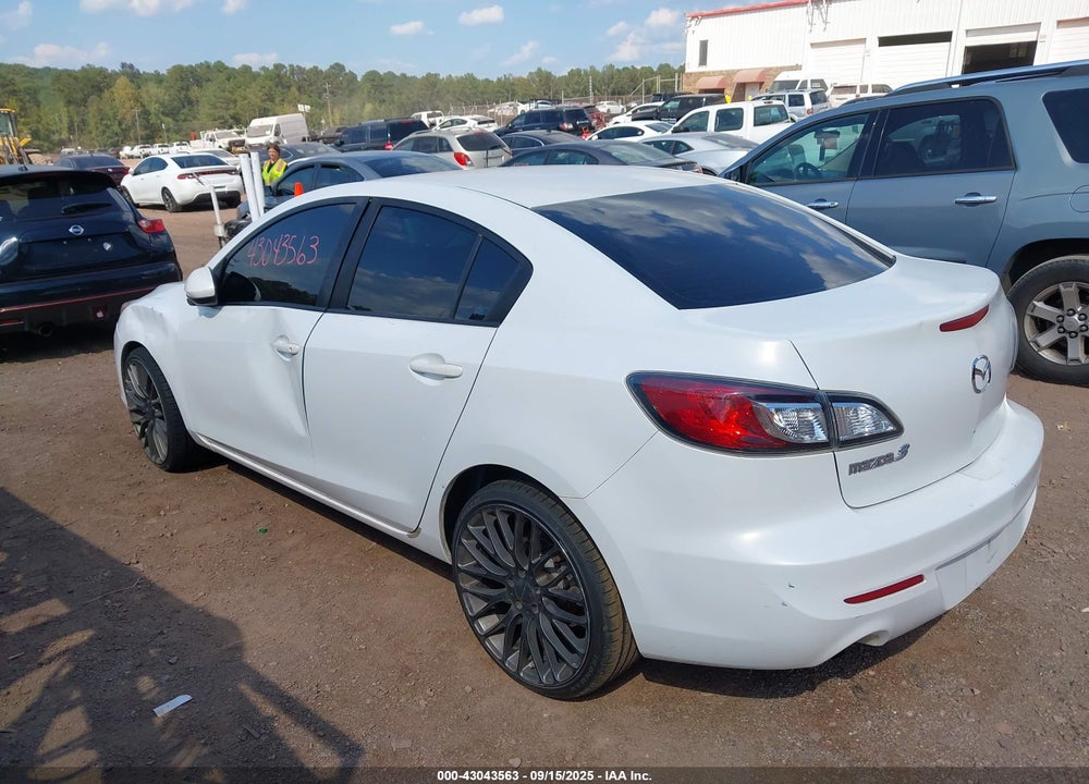 2013 MAZDA 3 VIN: JM1BL1TF2D1825690