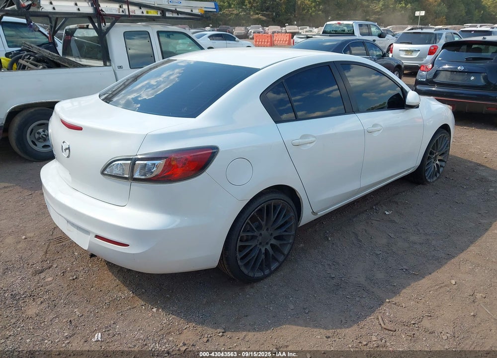 2013 MAZDA 3 VIN: JM1BL1TF2D1825690