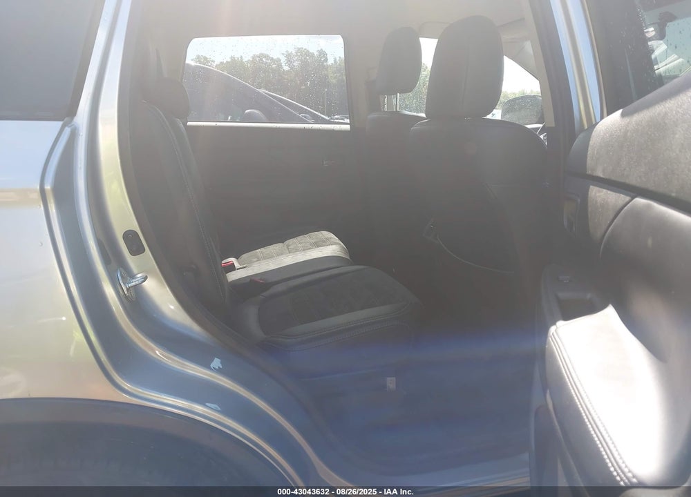 2019 MITSUBISHI OUTLANDER VIN: JA4AZ3A35KZ044654