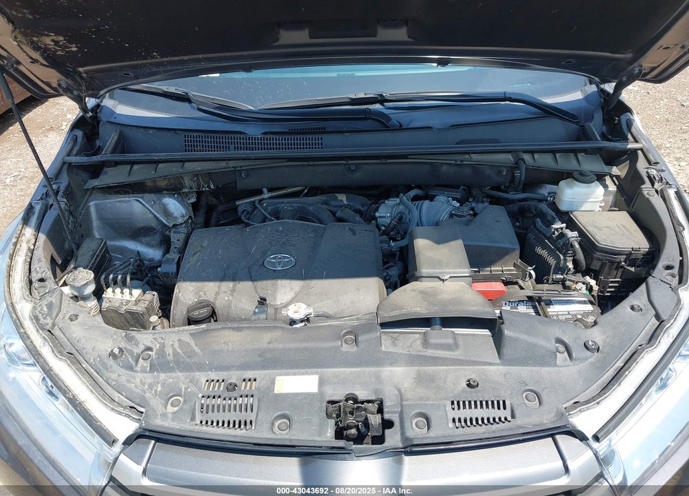 2019 TOYOTA HIGHLANDER VIN: 5TDKZRFH6KS568463