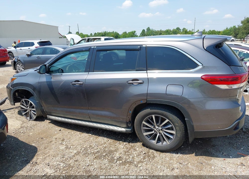 2019 TOYOTA HIGHLANDER VIN: 5TDKZRFH6KS568463