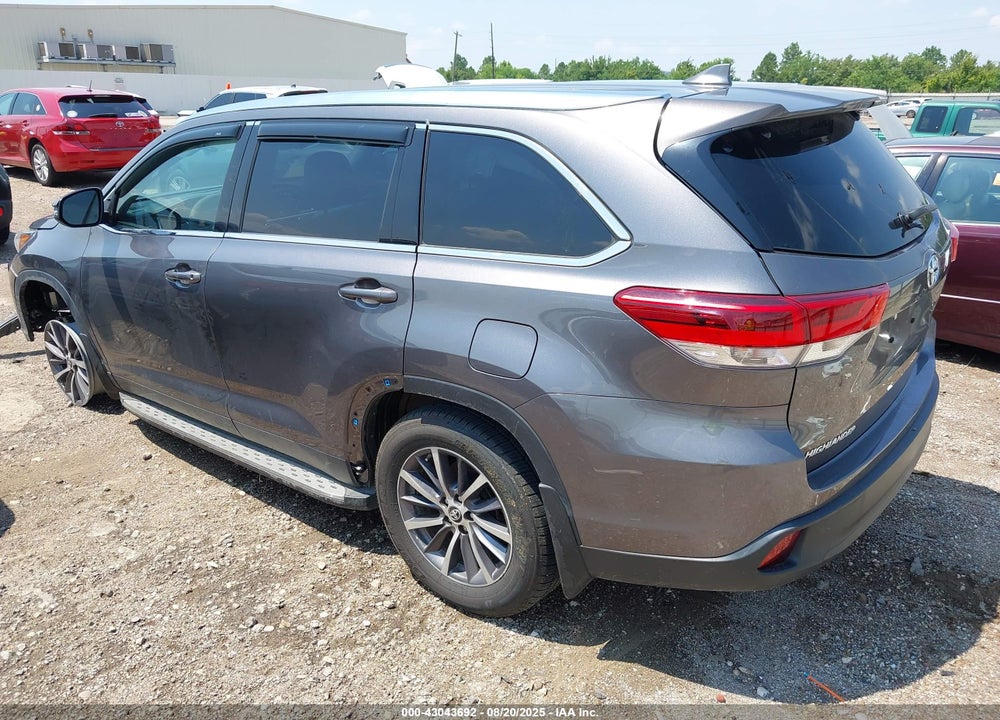 2019 TOYOTA HIGHLANDER VIN: 5TDKZRFH6KS568463