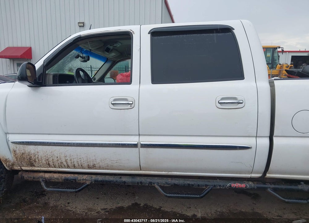 2005 GMC SIERRA K2500 HEAVY DUTY VIN: 1GTHK23285F934305