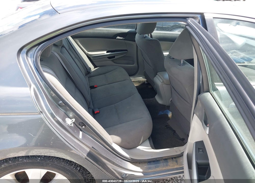 2008 HONDA ACCORD VIN: 1HGCP26758A157412