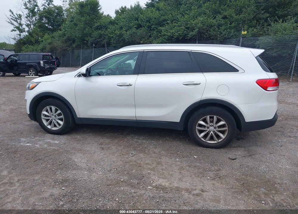 2017 KIA SORENTO 3.3L LX VIN: 5XYPGDA50HG199276