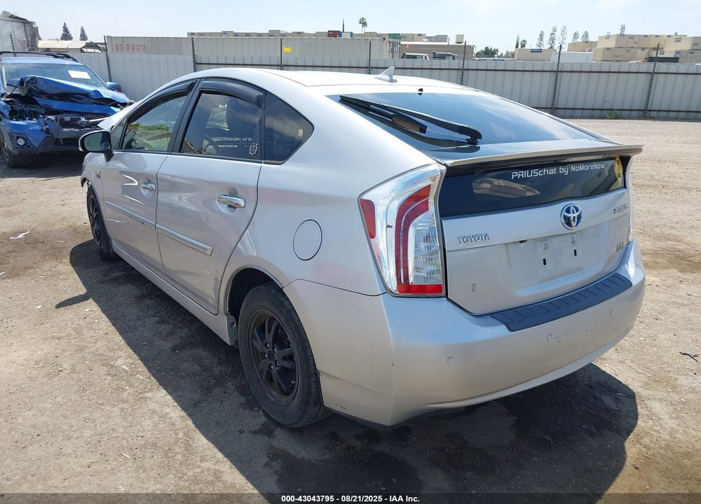 2013 TOYOTA PRIUS VIN: JTDKN3DU4D5622070