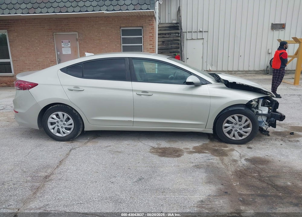 2017 HYUNDAI ELANTRA SE VIN: 5NPD74LF9HH127414