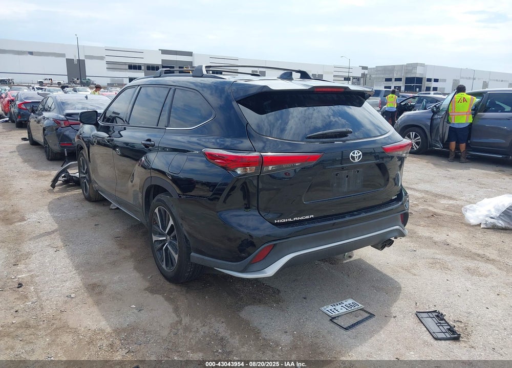 2021 TOYOTA HIGHLANDER VIN: 5TDJZRAH5MS060121