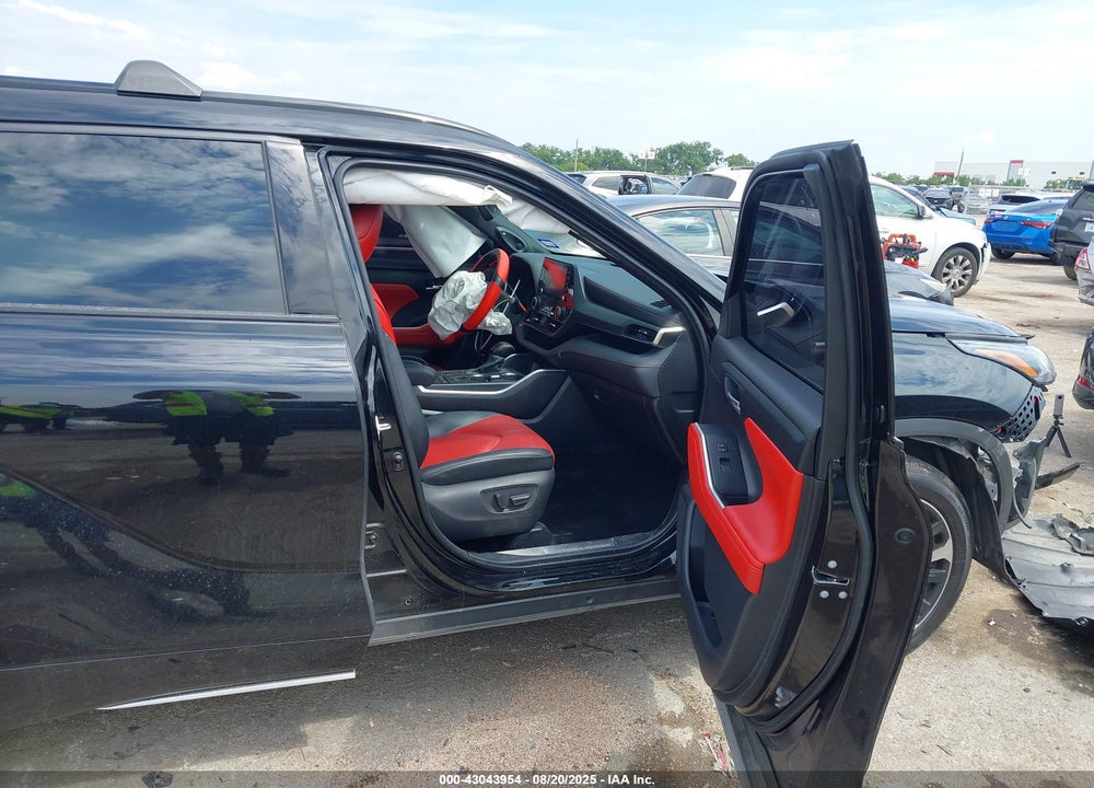 2021 TOYOTA HIGHLANDER VIN: 5TDJZRAH5MS060121