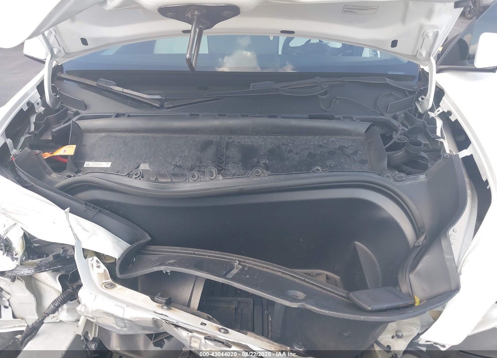2022 TESLA MODEL Y VIN: 7SAYGDEFXNF567637