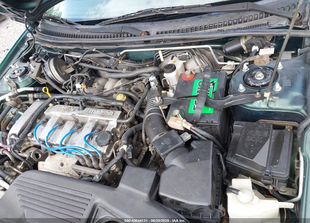 2000 MAZDA PROTEGE ES VIN: JM1BJ221XY0286460