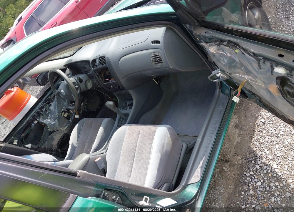 2000 MAZDA PROTEGE ES VIN: JM1BJ221XY0286460