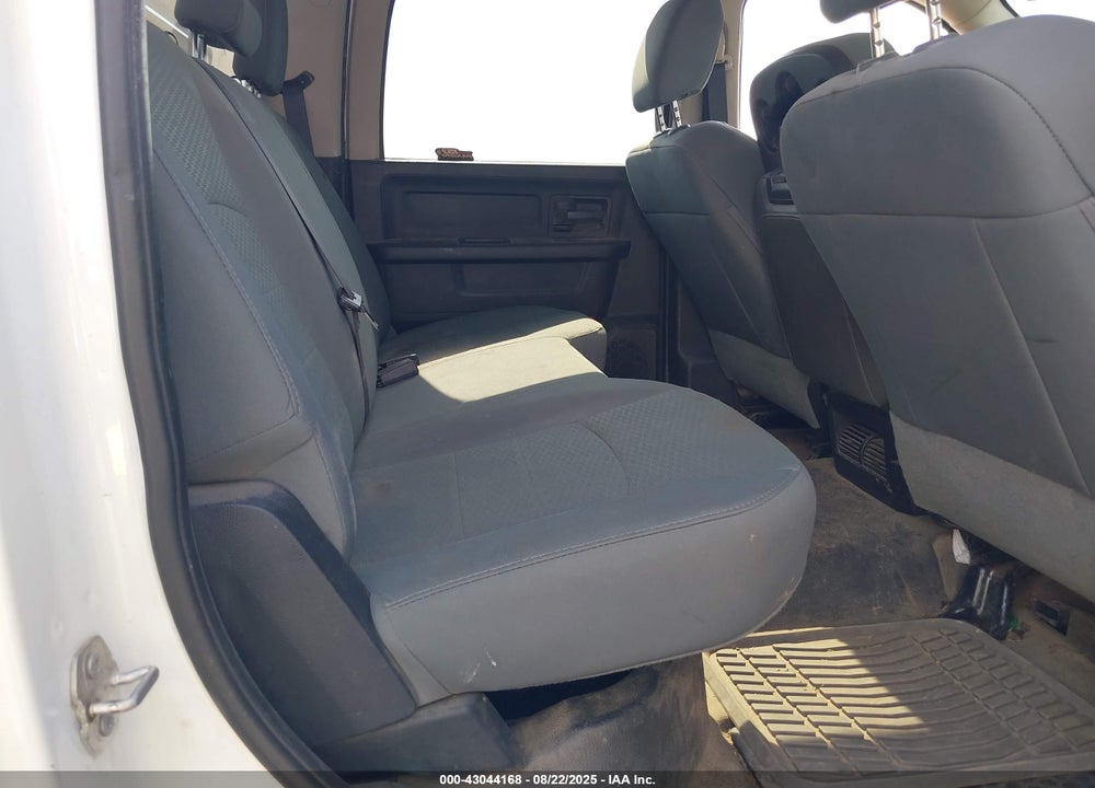 2016 RAM 2500 VIN: 3C6TR5CT5GG282090