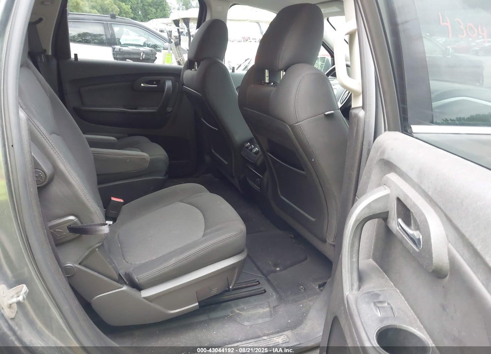 2011 CHEVROLET TRAVERSE VIN: 1GNKVGED8BJ268765