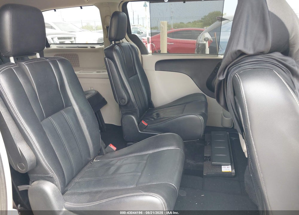 2014 CHRYSLER TOWN & COUNTRY TOURING VIN: 2C4RC1BG0ER367721