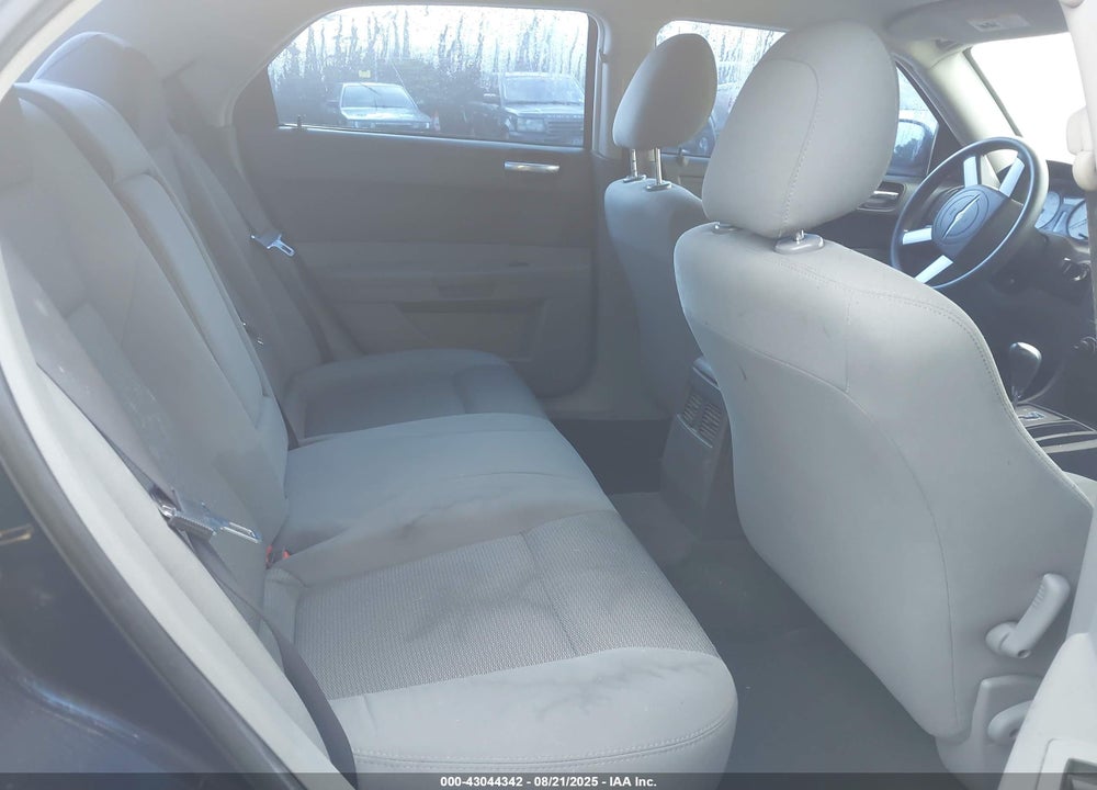 2005 CHRYSLER 300 VIN: 2C3JA43R75H507200
